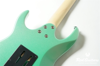 GRX40 - Metallic Light Green